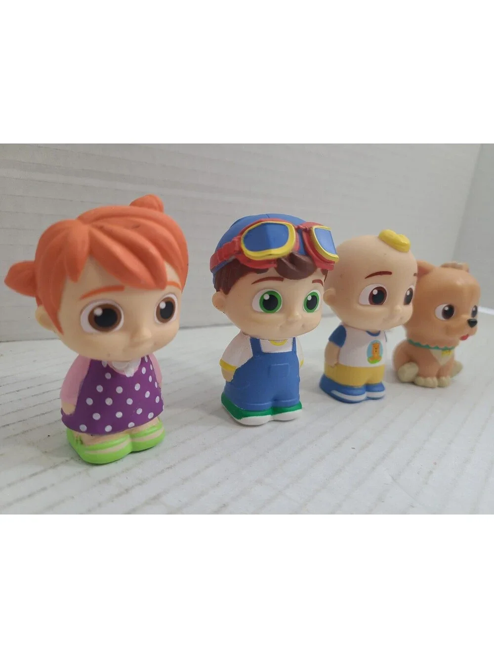 Set of 4 CoComelon JJ & Family Figurine Set Yoyo, TomTom, Bingo, JJ